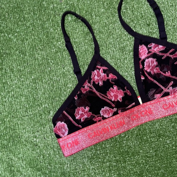 Calvin Klein Women’s Triangle Bralette🆕 - Picture 3 of 12